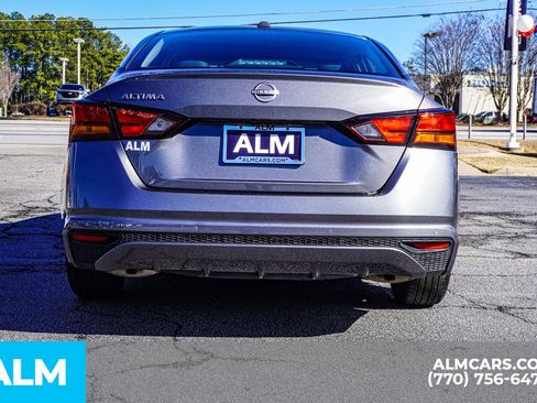 Used 2025 Nissan Altima 2.5 SV image 13