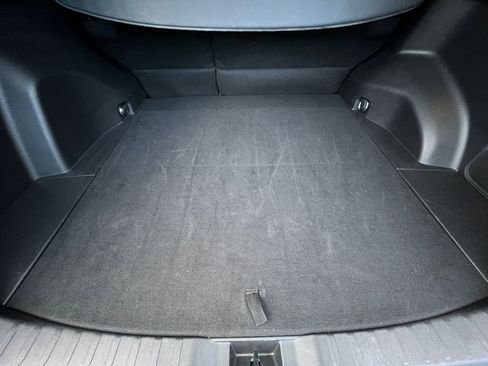 Used 2025 Toyota RAV4 XLE image 31