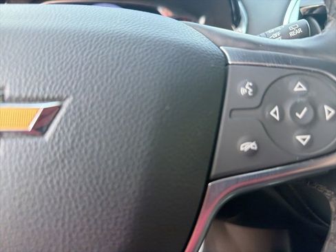 Used 2023 Chevrolet Traverse Premier AWD/4WD image 22