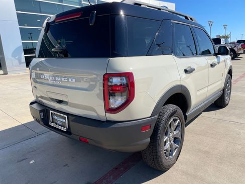 Used 2024 Ford Bronco Sport Badlands image 5