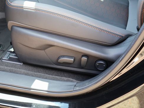 New 2025 Subaru Crosstrek 2.5i Limited w/ Crosstrek Mirror Package image 24