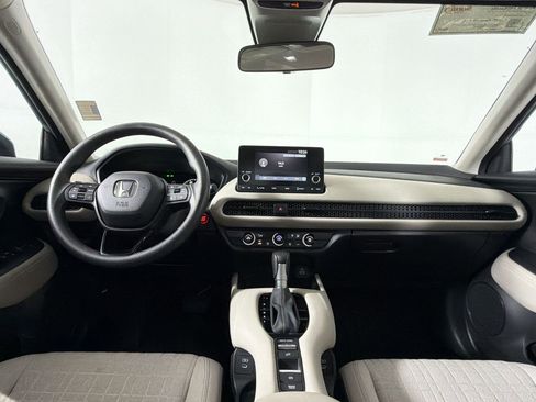 Used 2025 Honda HR-V LX image 14