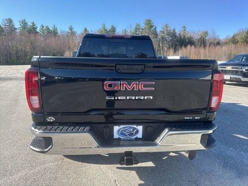 New 2026 GMC Sierra 2500 SLE w/ Preferred Package AWD/4WD image 5