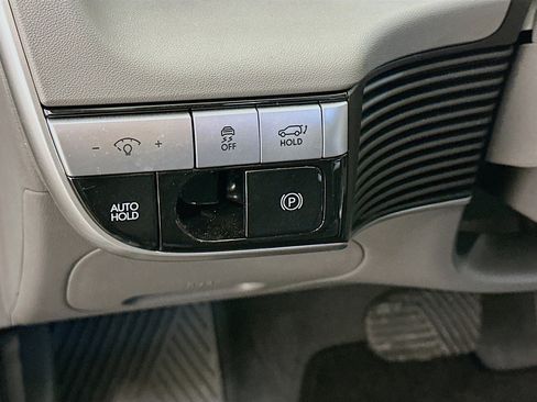 Used 2024 Hyundai Ioniq 5 SEL image 17
