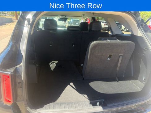 Used 2024 Kia Sorento S FWD image 10