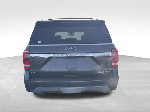 Used 2021 Ford Expedition XLT image 4