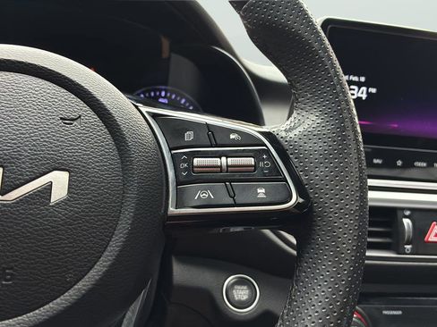 Used 2023 Kia Forte GT-Line w/ GT-Line Premium Package image 27