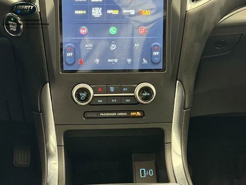 Used 2024 Ford Edge Titanium image 24