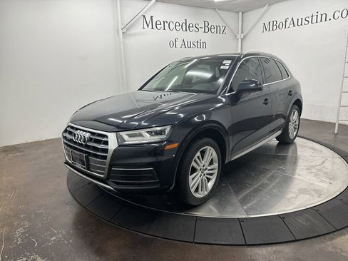 Used 2020 Audi Q5 2.0T Premium Plus w/ Premium Plus Package image 3