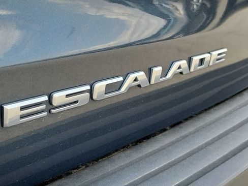 Used 2020 Cadillac Escalade Luxury AWD/4WD image 9