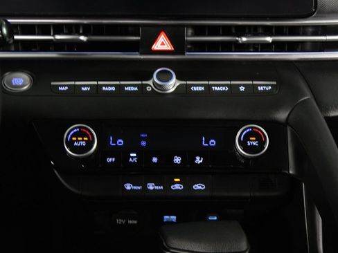 Certified 2024 Hyundai Elantra SEL FWD image 21