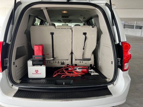 Used 2014 Dodge Grand Caravan SE w/ Quick Order Package 29E SE FWD image 22