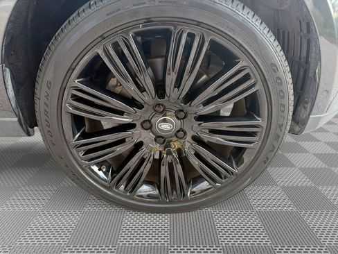 Used 2020 Land Rover Range Rover HSE AWD/4WD image 32