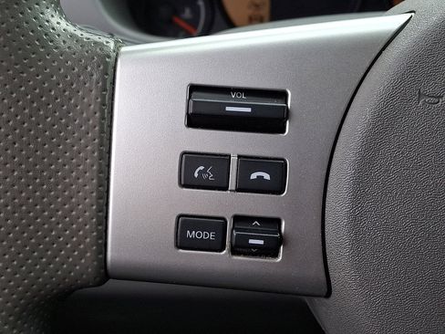 Used 2020 Nissan Frontier SV image 26