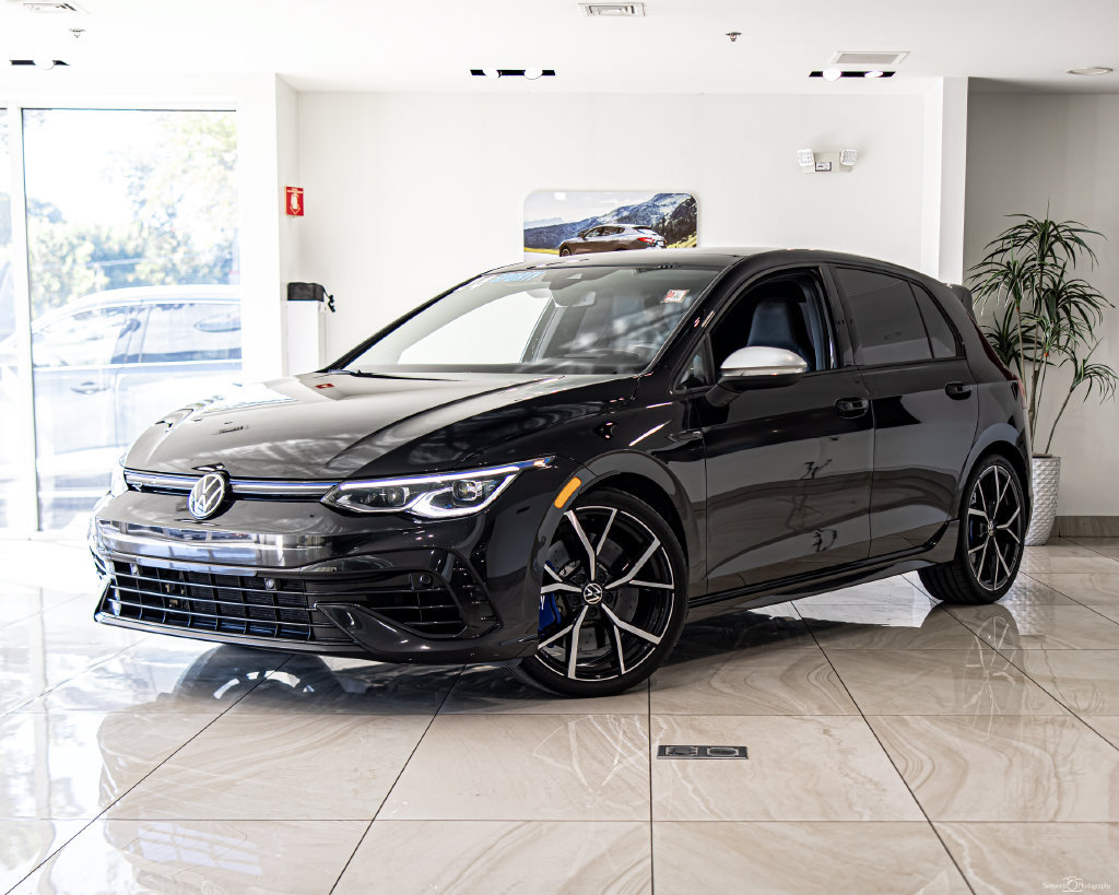 Used 2024 Volkswagen Golf R AWD/4WD image 1