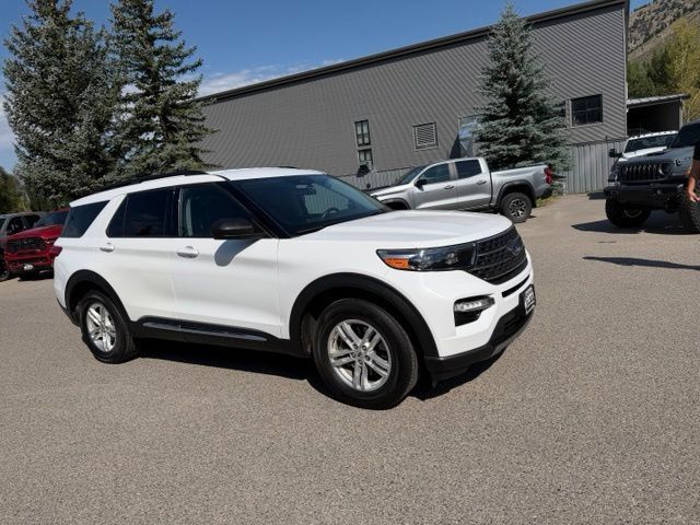 Used 2023 Ford Explorer XLT w/ Equipment Group 202A AWD/4WD image 6