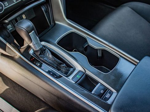 Used 2020 Honda Accord LX image 31