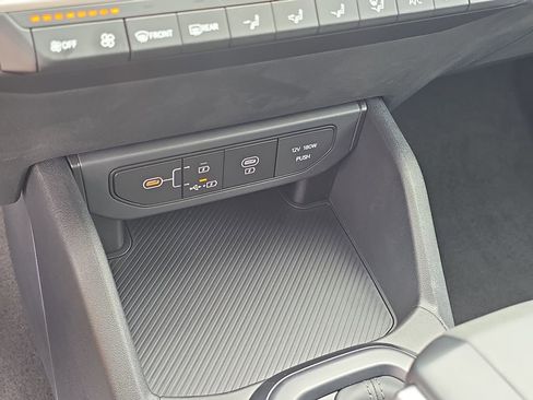 New 2026 Kia K4 FWD image 25