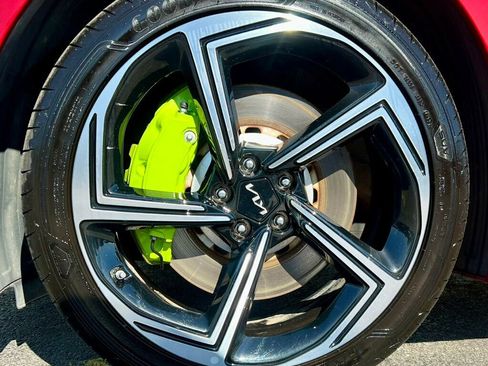 Used 2023 Kia EV6 GT image 32