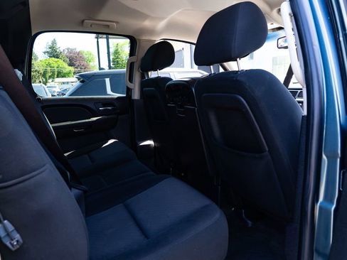 Used 2010 Chevrolet Avalanche LS AWD/4WD image 22