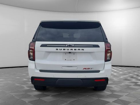 Used 2024 Chevrolet Suburban RST w/ Luxury Package AWD/4WD image 4