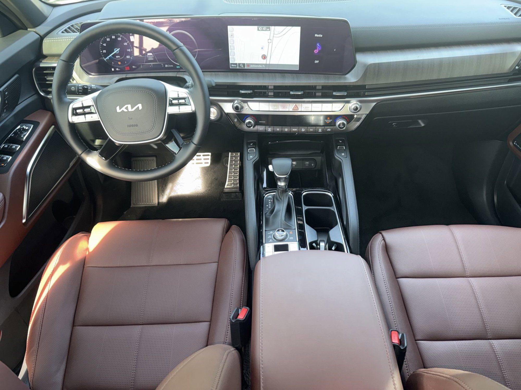 New 2025 Kia Telluride SX w/ SX Captain's Chair Package AWD/4WD image 28