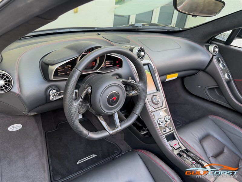 Used 2014 McLaren MP4-12C Spider RWD image 27