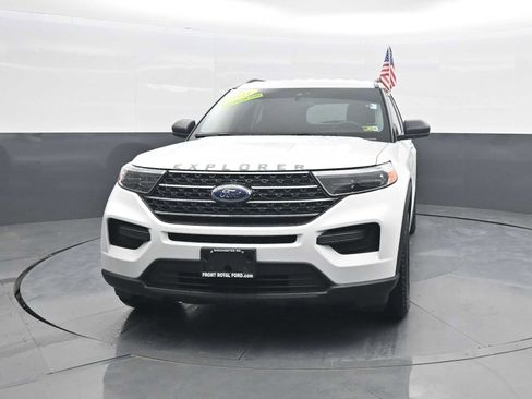 Used 2021 Ford Explorer XLT w/ Class III Trailer Tow Package AWD/4WD image 3