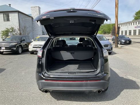 Used 2017 Ford Edge Titanium w/ Equipment Group 301A AWD/4WD image 12