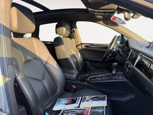 Used 2019 Porsche Macan S image 15