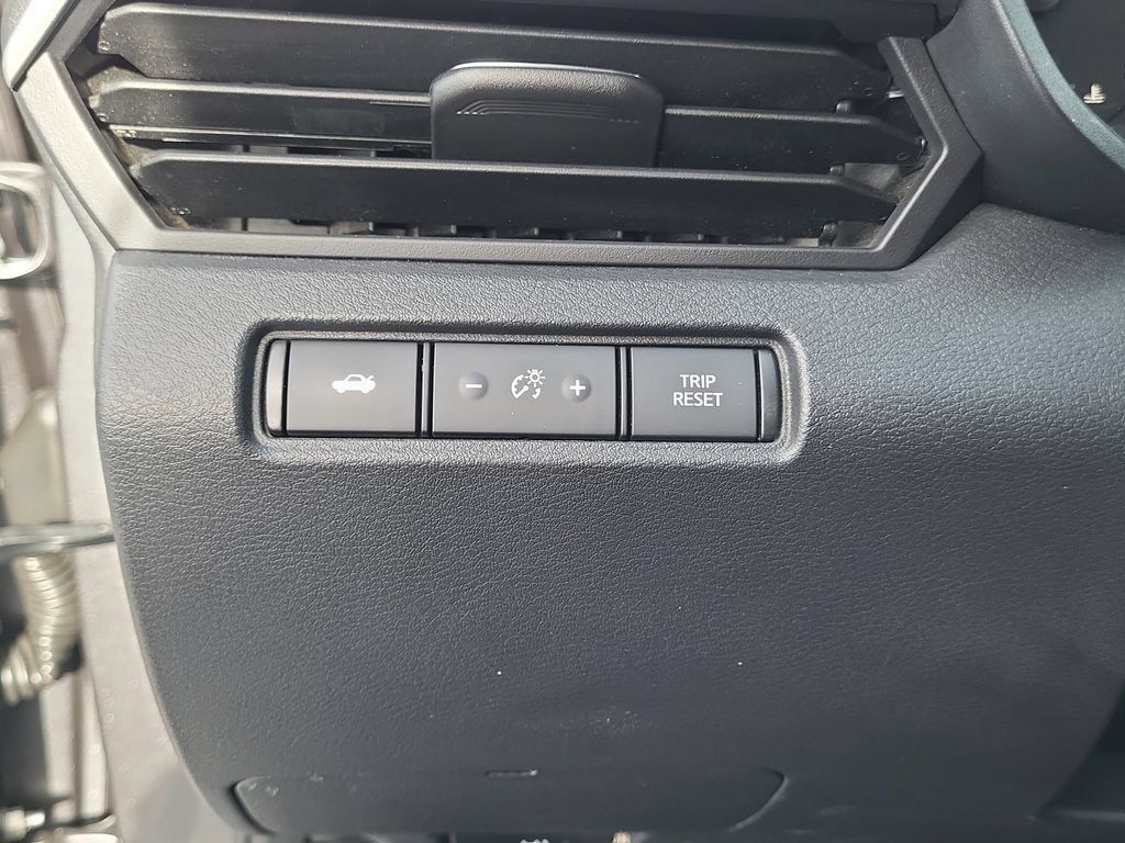 Used 2023 Nissan Altima 2.5 SV FWD image 24