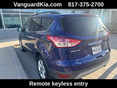 Used 2016 Ford Escape SE w/ Equipment Group 201A AWD/4WD image 4