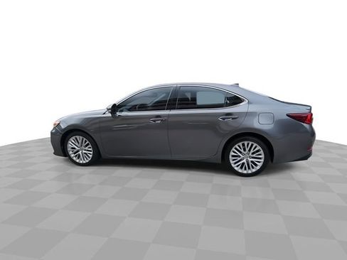 Used 2016 Lexus ES 350 w/ Luxury Package w/Wood Trim image 6