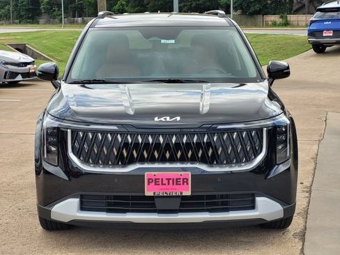 New 2026 Kia Carnival EX FWD image 2