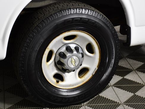 Used 2013 Chevrolet Express 3500 LT w/ LT Preferred Equipment Group RWD image 48
