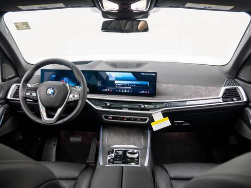 New 2026 BMW X5 xDrive50e w/ Executive Package image 10