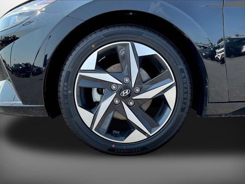 Certified 2023 Hyundai Elantra SEL w/ Convenience Package FWD image 29