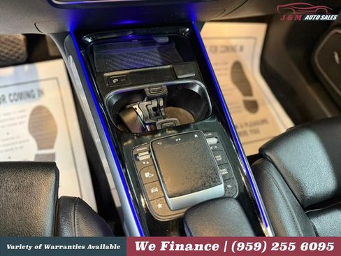 Used 2021 Mercedes-Benz GLB 250 4MATIC image 20