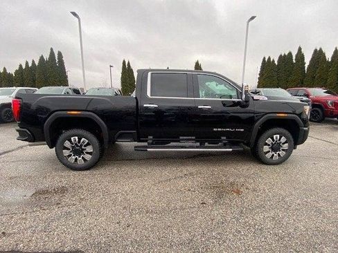 New 2026 GMC Sierra 2500 Denali w/ Denali Reserve Package image 7