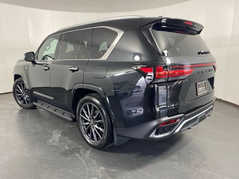 Certified 2026 Lexus LX 700h F Sport AWD/4WD image 11