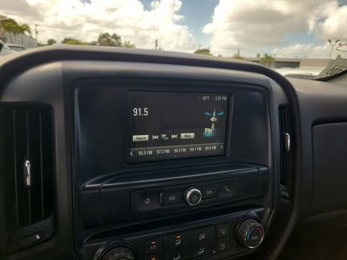 Used 2018 Chevrolet Silverado 1500 Custom w/ Custom Convenience Package image 25