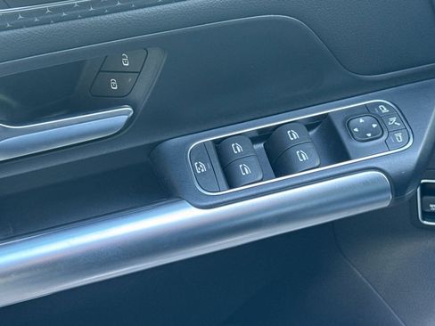 Certified 2025 Mercedes-Benz GLA 250 image 12