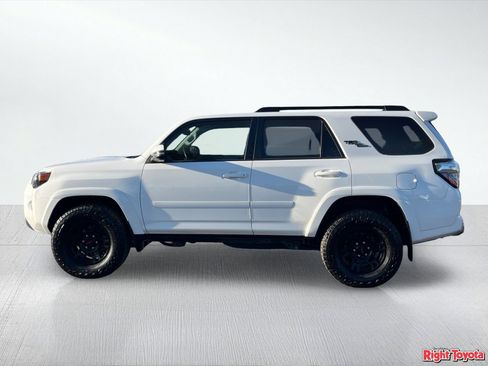 Certified 2023 Toyota 4Runner TRD Off-Road Premium AWD/4WD image 4