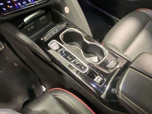 Used 2023 Buick Envision Essence w/ Sport Touring Package image 19