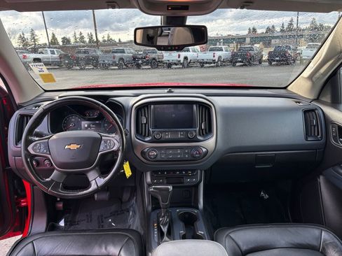 Used 2019 Chevrolet Colorado Z71 image 12