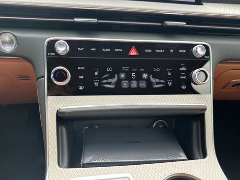 New 2026 Genesis GV80 2.5T Prestige AWD/4WD image 19