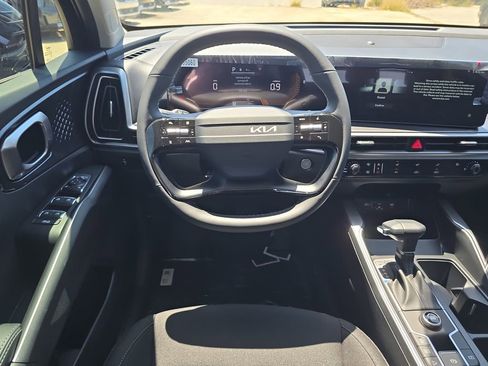 New 2026 Kia Sorento LX FWD image 13