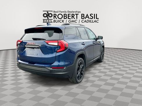 Used 2022 GMC Terrain SLT w/ Elevation Edition AWD/4WD image 8