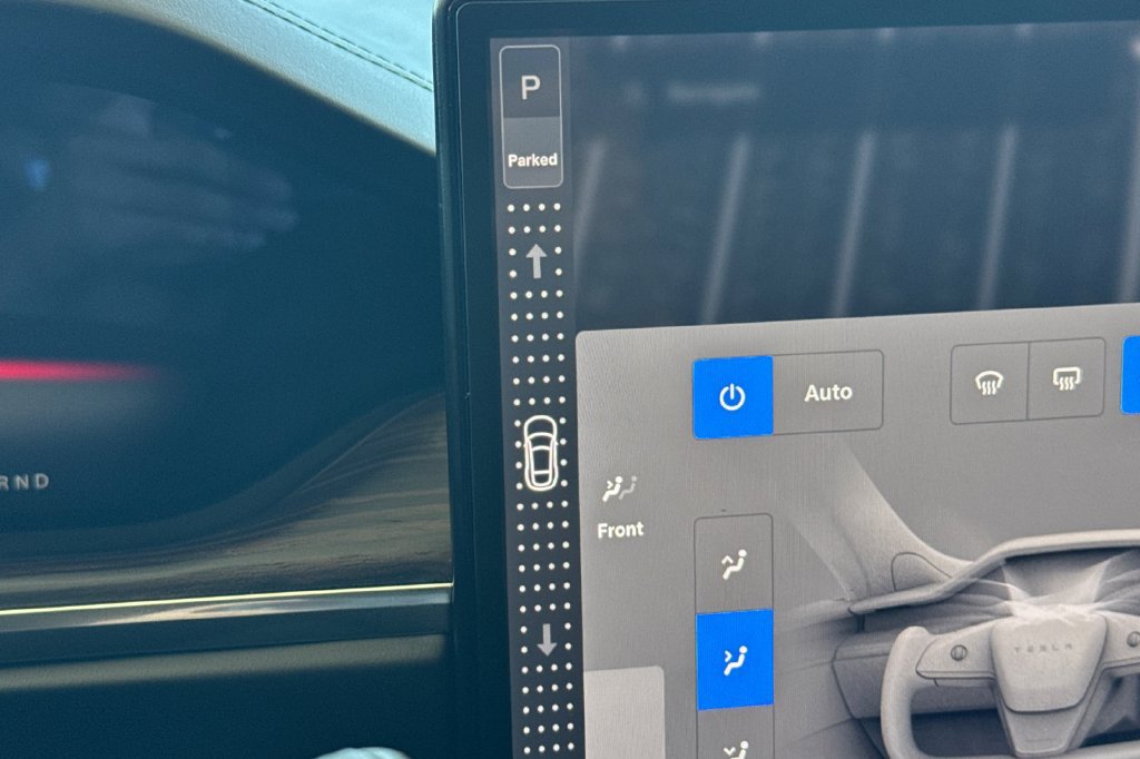 Used 2022 Tesla Model S AWD/4WD image 20