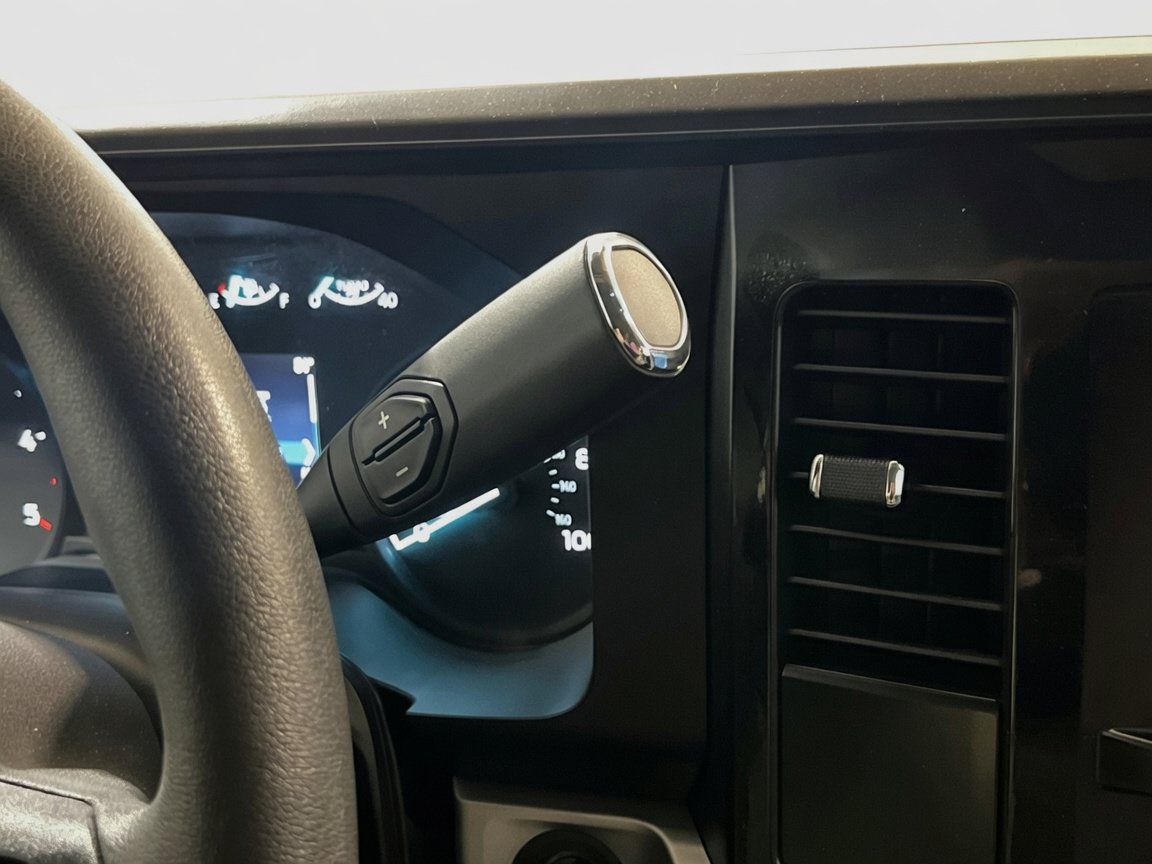 Used 2023 Ford F250 XL w/ STX Appearance Package AWD/4WD image 12